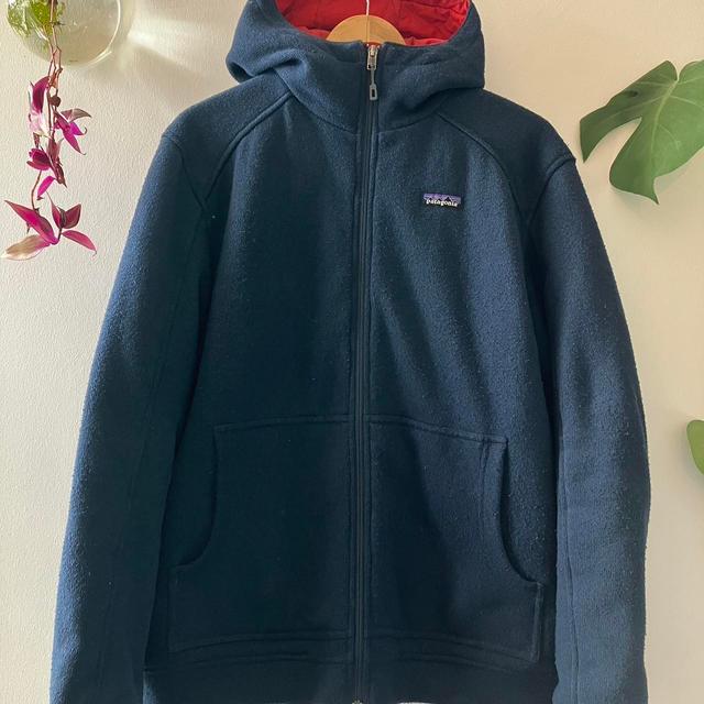 Patagonia Men's Jacket - Navy/Red - L on Productcaster.