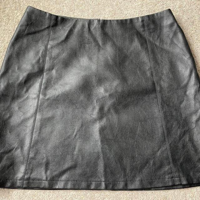 Primark Women's Skirt - Black - UK 14 on Productcaster.