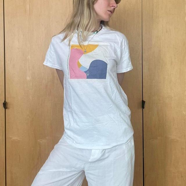 BRAND UNIQUE Women's T-shirt - White - S on Productcaster.