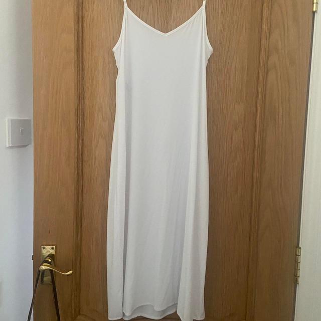 Marks & Spencer Women's Slip Dress - White - 8 on Productcaster.