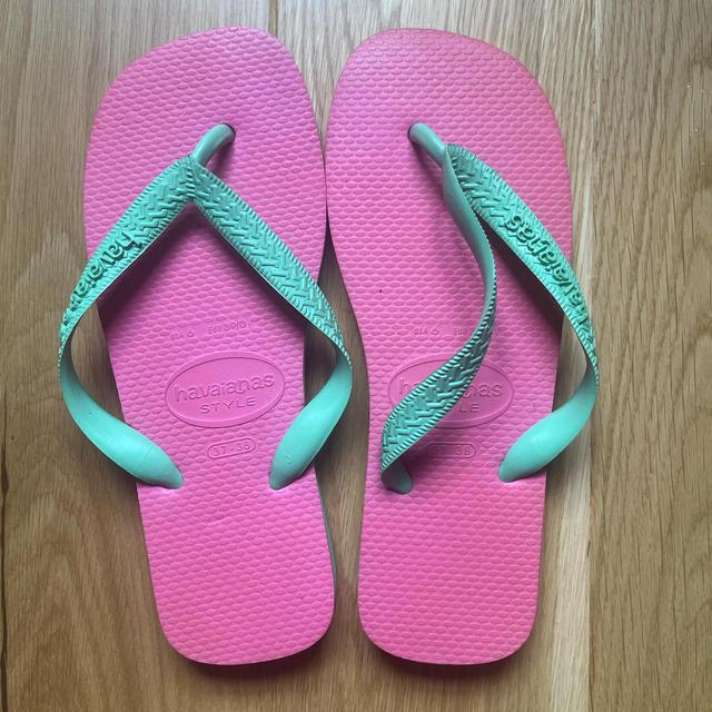 Havaianas Women's Flip flops - Green/Pink - UK 6 on Productcaster.