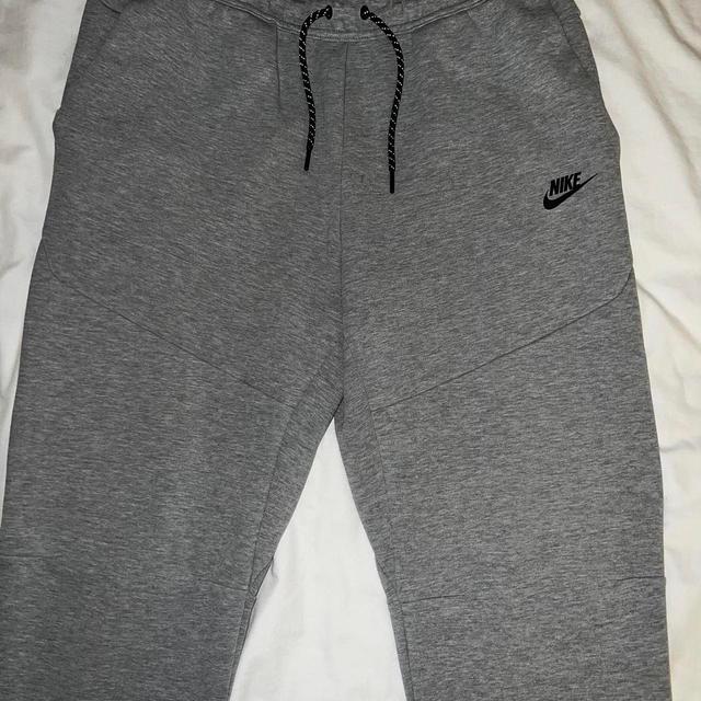 Nike Men's Sweatpants - Grey - L on Productcaster.