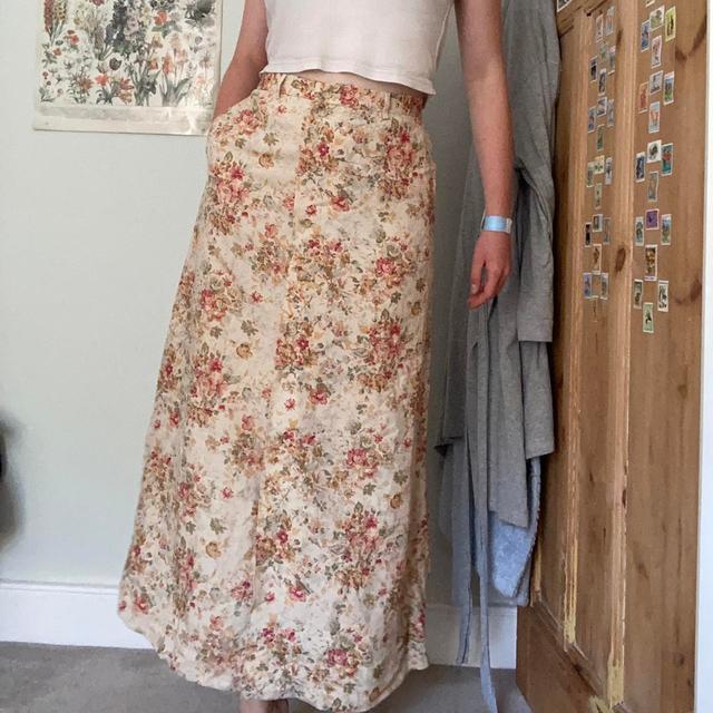 Vintage Women's Casual Skirt - Cream - UK 10 on Productcaster.