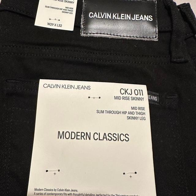 Calvin Klein Jeans Women's Skinny Jeans - Black - UK 10 on Productcaster.