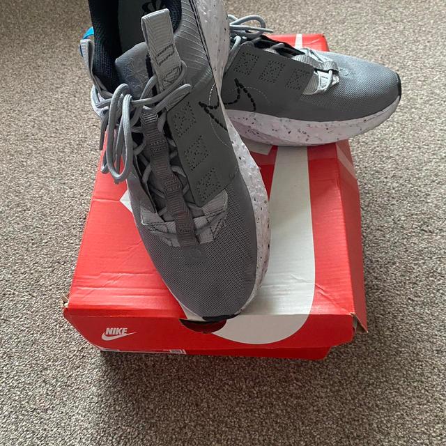 Nike Men's Trainers - Grey - UK 8 on Productcaster.