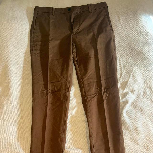 UNIQLO Men's Low rise Trousers - Brown - L on Productcaster.