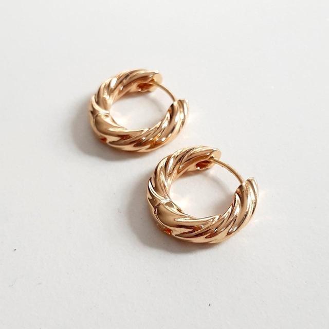 Women's Earrings - Gold on Productcaster.