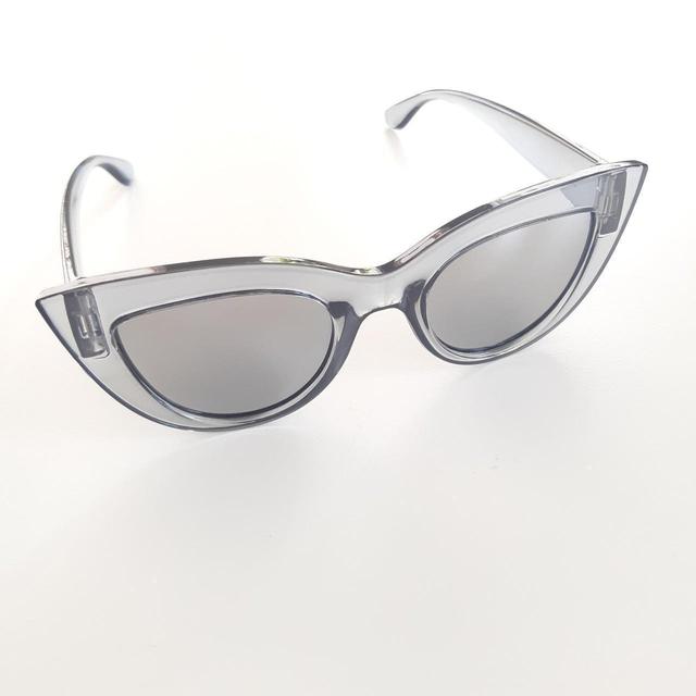 Women's Sunglasses - Silver/Grey on Productcaster.