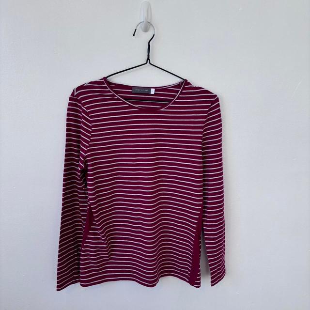 Mint Velvet Women's T-shirt - Burgundy/Grey - 12 on Productcaster.