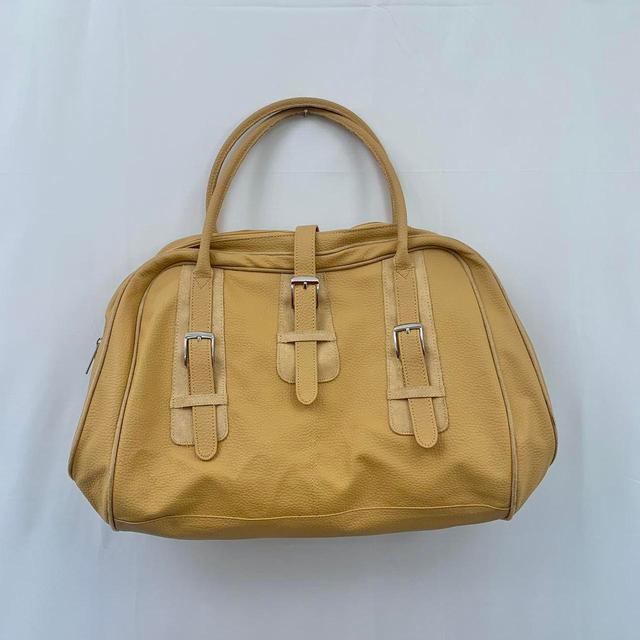 Preloved Women's Shoulder bags - Yellow/Tan on Productcaster.