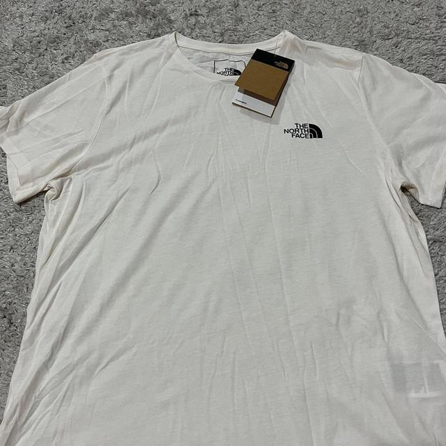 The North Face Women's T-shirt - White - L on Productcaster.