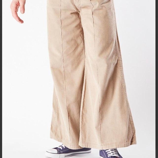 Women's Trousers - Cream - 26" on Productcaster.