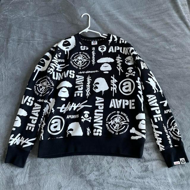 BAPE Men's Sweatshirt - Black/White - XL on Productcaster.