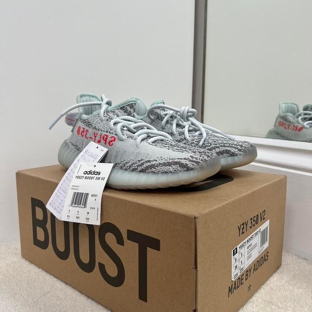 Yeezy Men's Trainers - Blue/Grey - UK 5 on Productcaster.