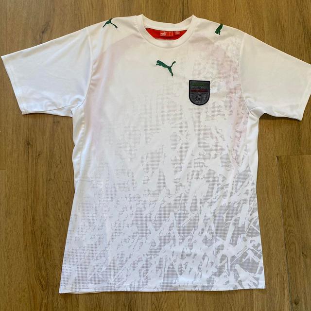 Puma Men's T-shirt - White - M on Productcaster.