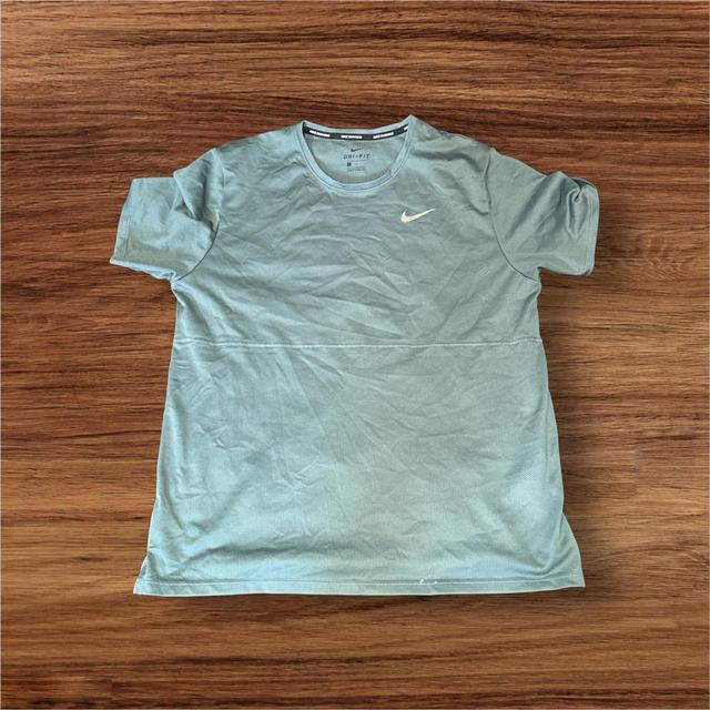 Nike Men's T-shirt - Green - L on Productcaster.