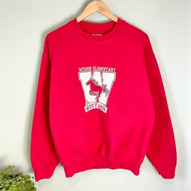 Gildan Men's Sweatshirt - Red - M on Productcaster.