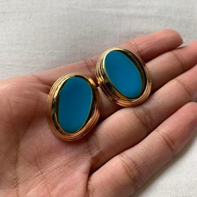 Preloved Women's Earrings - Gold on Productcaster.