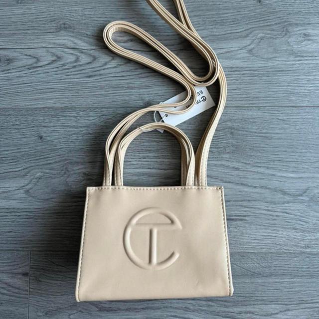 Telfar Women's Bag - Cream/Tan on Productcaster.