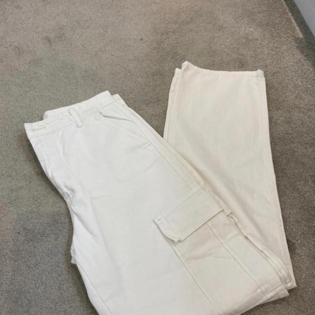 Stradivarius Women's Cargo Trousers - White/Cream - UK 10 on Productcaster.