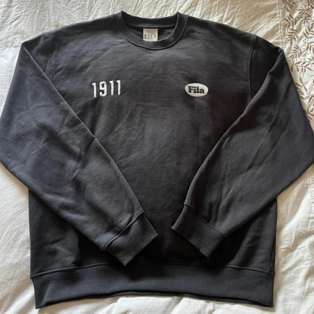 Fila Men's Sweatshirt - Grey/Black - L on Productcaster.