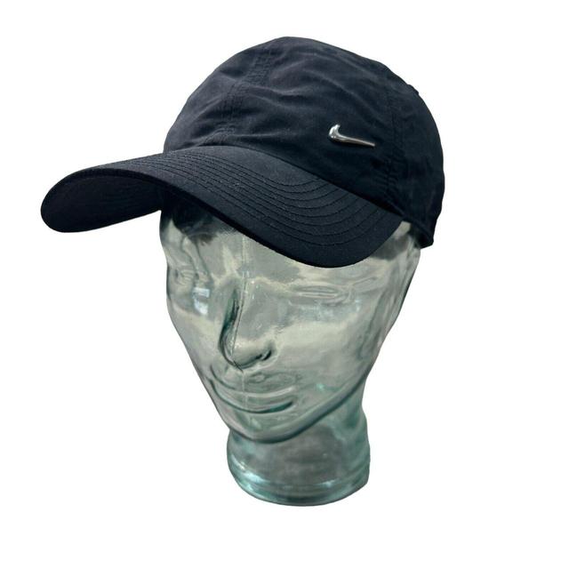 Nike Men's Hat - Black on Productcaster.