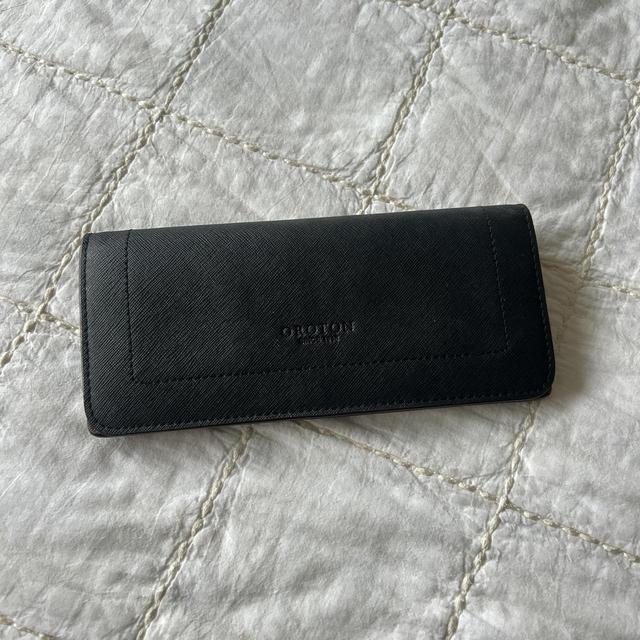 Oroton Women's Wallets - Black on Productcaster.