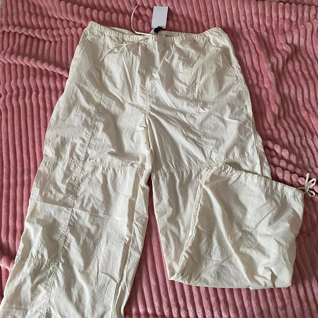 H&M Women's Cargo Trousers - Cream/White - UK 12 on Productcaster.