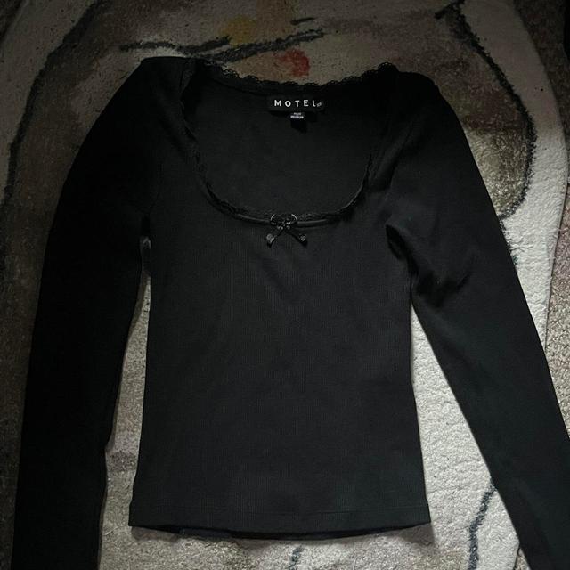 Motel Women's Top - Black - XS on Productcaster.