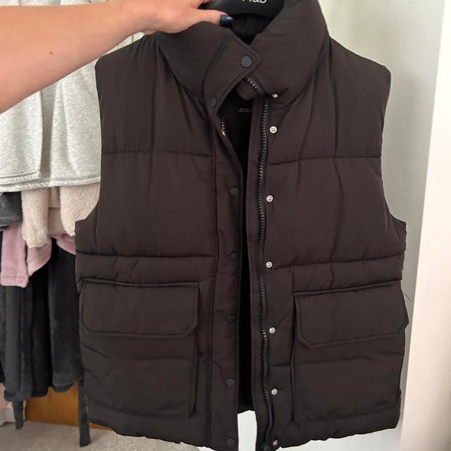 Pull&Bear Women's Gilet - Black - S on Productcaster.