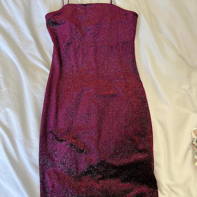 New Look Women's Bodycon Dress - Burgundy - 8 on Productcaster.