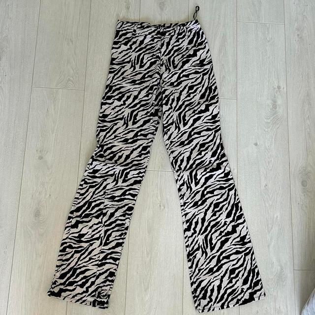 Motel Women's Trousers - Black/White - S on Productcaster.