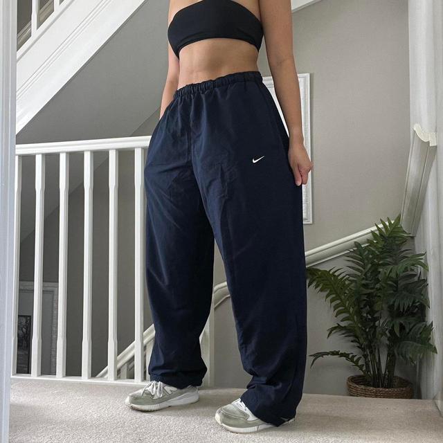 Nike Women's Sweatpants - Blue - L on Productcaster.