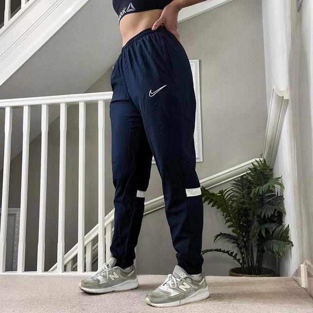 Nike Women's Sweatpants - Navy - M on Productcaster.