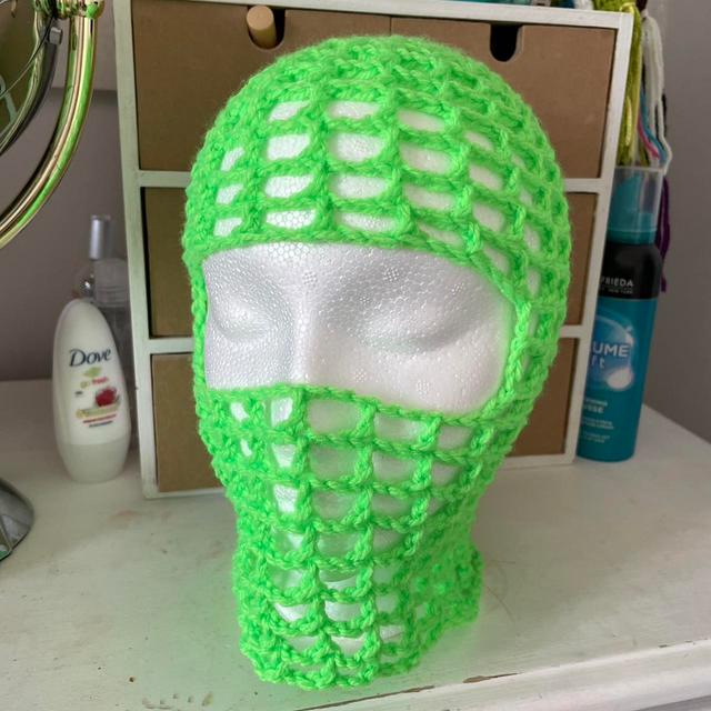 Handmade Face mask - Green on Productcaster.