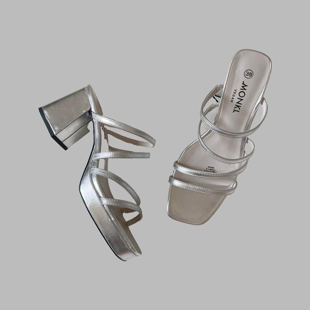 Monki Women's Sandals - Silver - UK 6 on Productcaster.