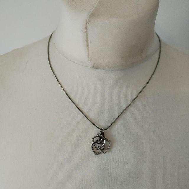 032c Women's Necklace - Silver on Productcaster.