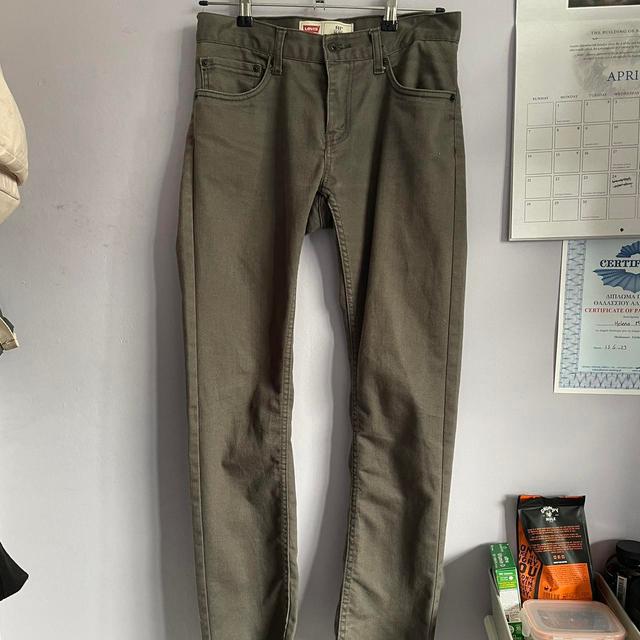 Levi's Women's Jeans - Khaki - 28" on Productcaster.