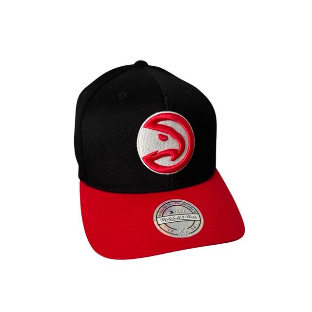 Mitchell & Ness Men's Caps - Black on Productcaster.