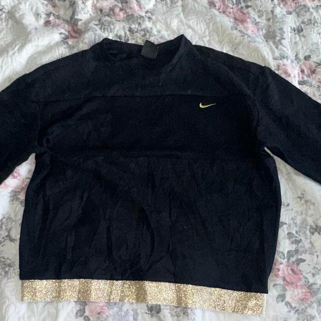 Nike Women's Sweatshirt - Black/Gold - S on Productcaster.