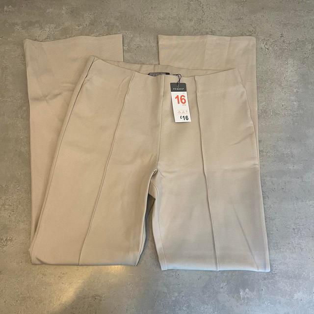 Primark Women's Trousers - Cream/Tan - UK 16 on Productcaster.