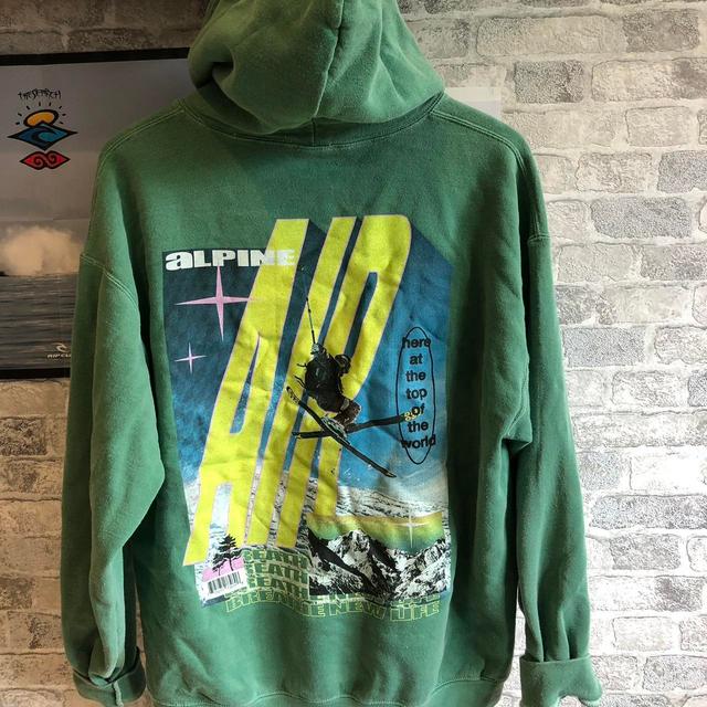 Urban Outfitters Men's Hoodie - Green - S on Productcaster.