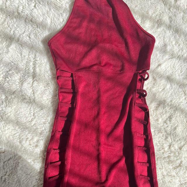 PrettyLittleThing Women's Dress - Burgundy - 6 on Productcaster.