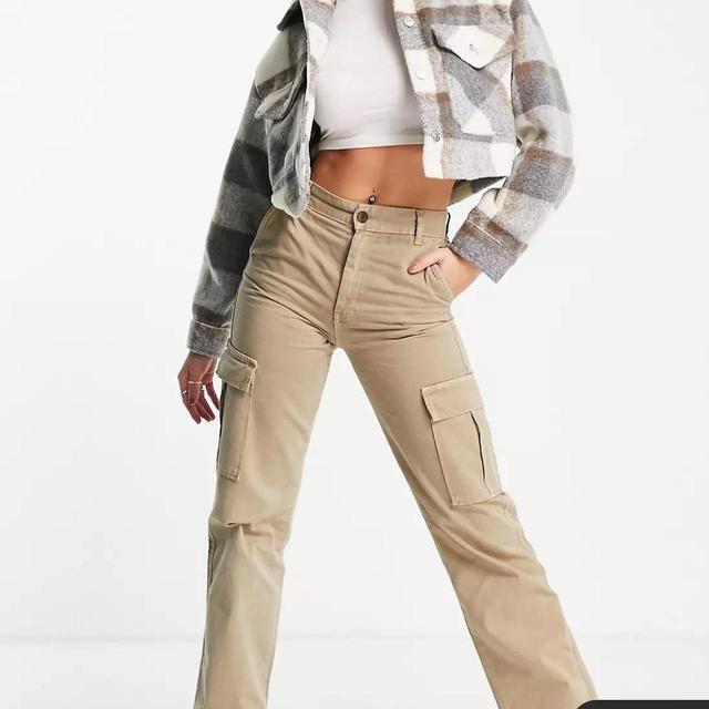 Stradivarius Women's Cargo Trousers - Tan - XS on Productcaster.