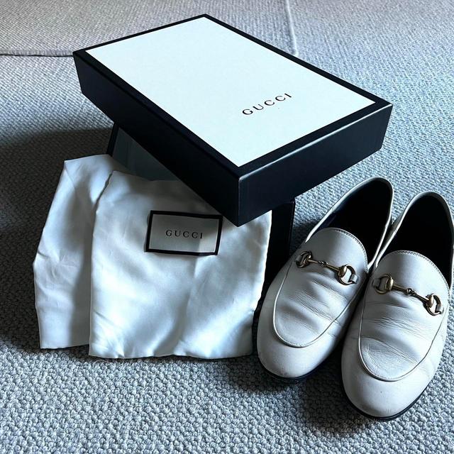 Gucci Women's Loafers - White/Cream - UK 5 on Productcaster.