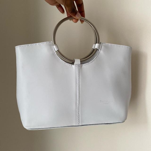 Women's Clutch bags - White on Productcaster.