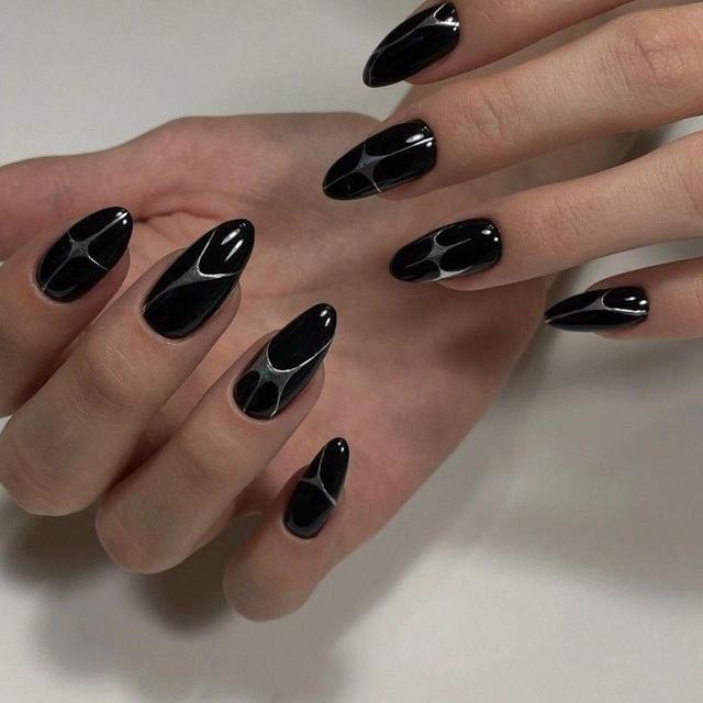 False nails - Black/Silver on Productcaster.