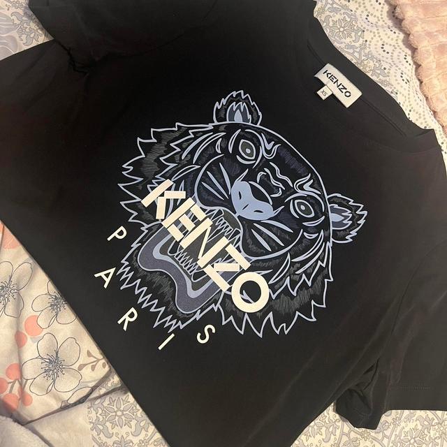 Kenzo Women's T-shirt - Black - XS on Productcaster.