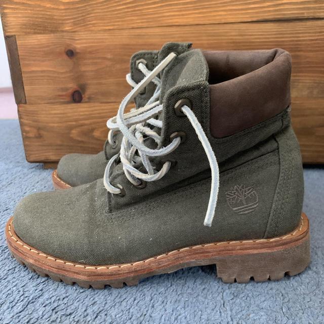 Timberland Women's Boots - Khaki - UK 4 on Productcaster.