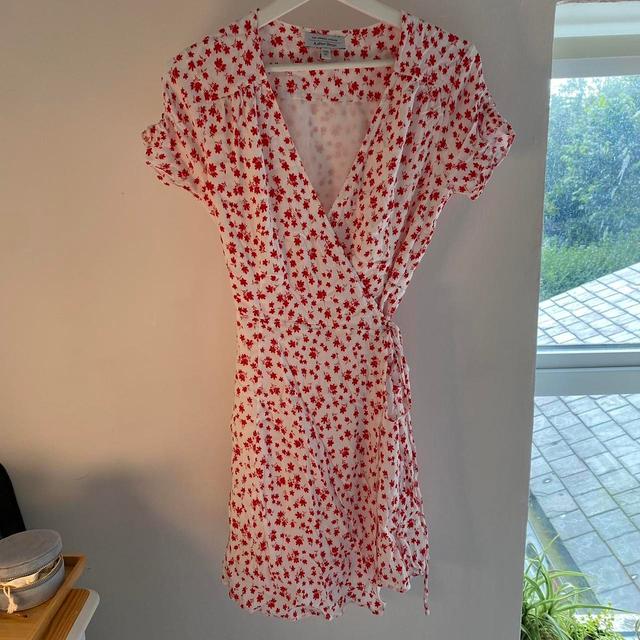 & Other Stories Women's Dress - White/Red - 8 on Productcaster.